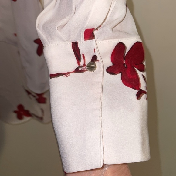 🌹THE LIMITED FLORAL HI-LOW BLOUSE - Picture 4 of 7